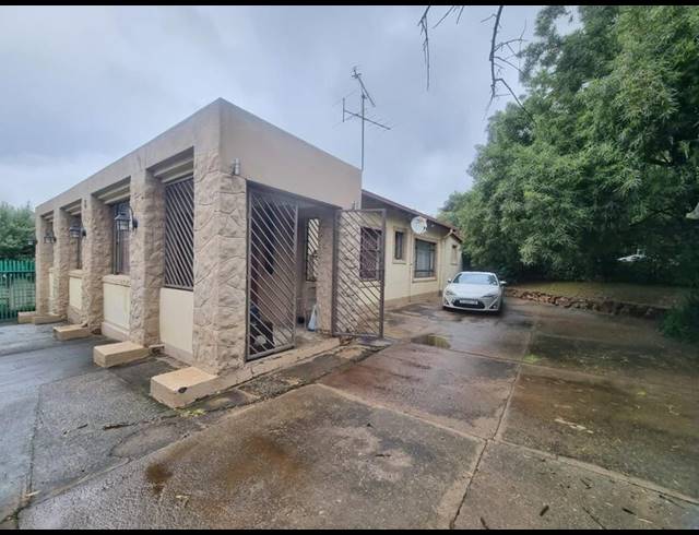 3 BEDROOM HOUSE FOR SALE IN ALBERTON NORTH